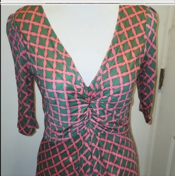 Boden Midi Dress Size US 8 L Viscose Pink Green Jersey Knit Ruching Career - Picture 2 of 7